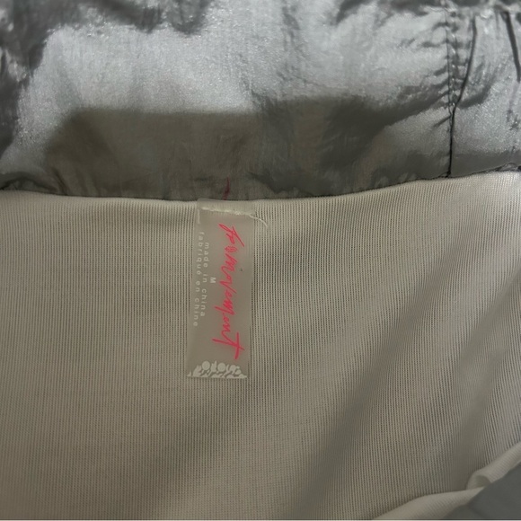 FP Movement by Free People Gray The Way Home Athletic Shorts Size Medium - Picture 3 of 6